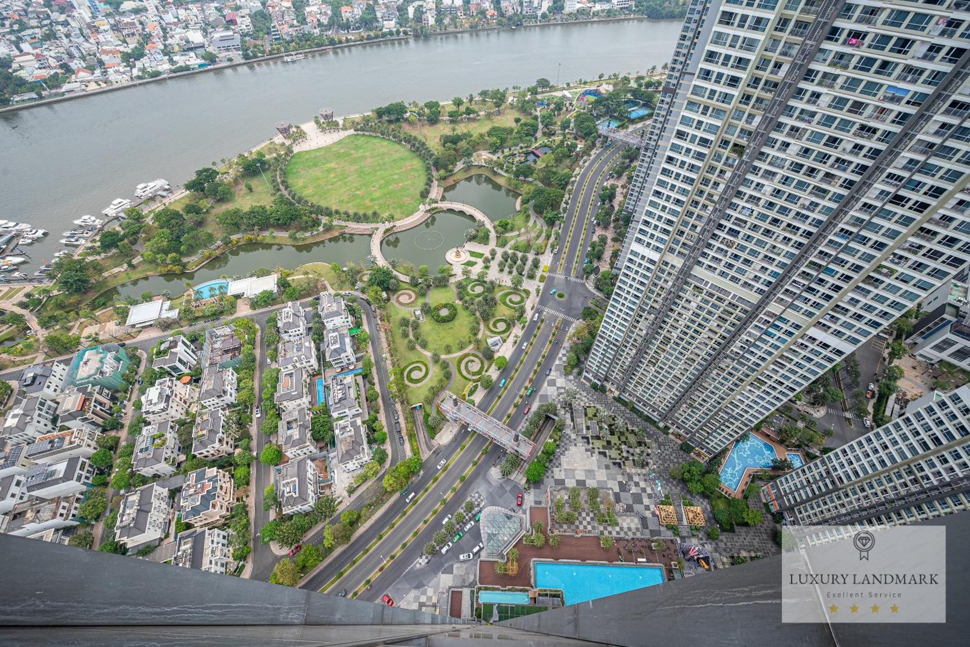 The Signature Landmark 81 - Vinhomes Central Binh Thanh โฮจิมินห์ซิตี้ ภายนอก รูปภาพ